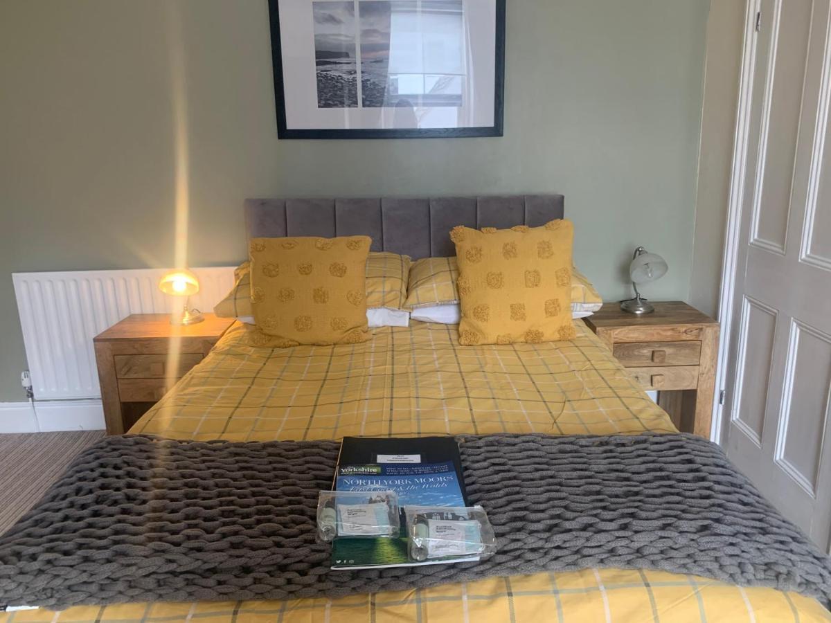 Wentworth Guesthouse 휫비 외부 사진
