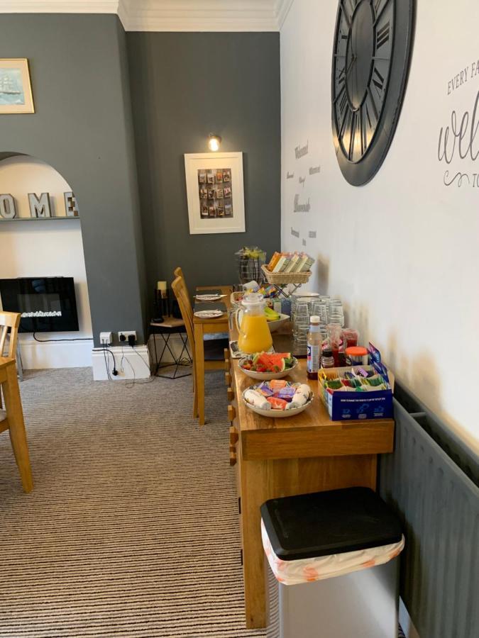 Wentworth Guesthouse 휫비 외부 사진