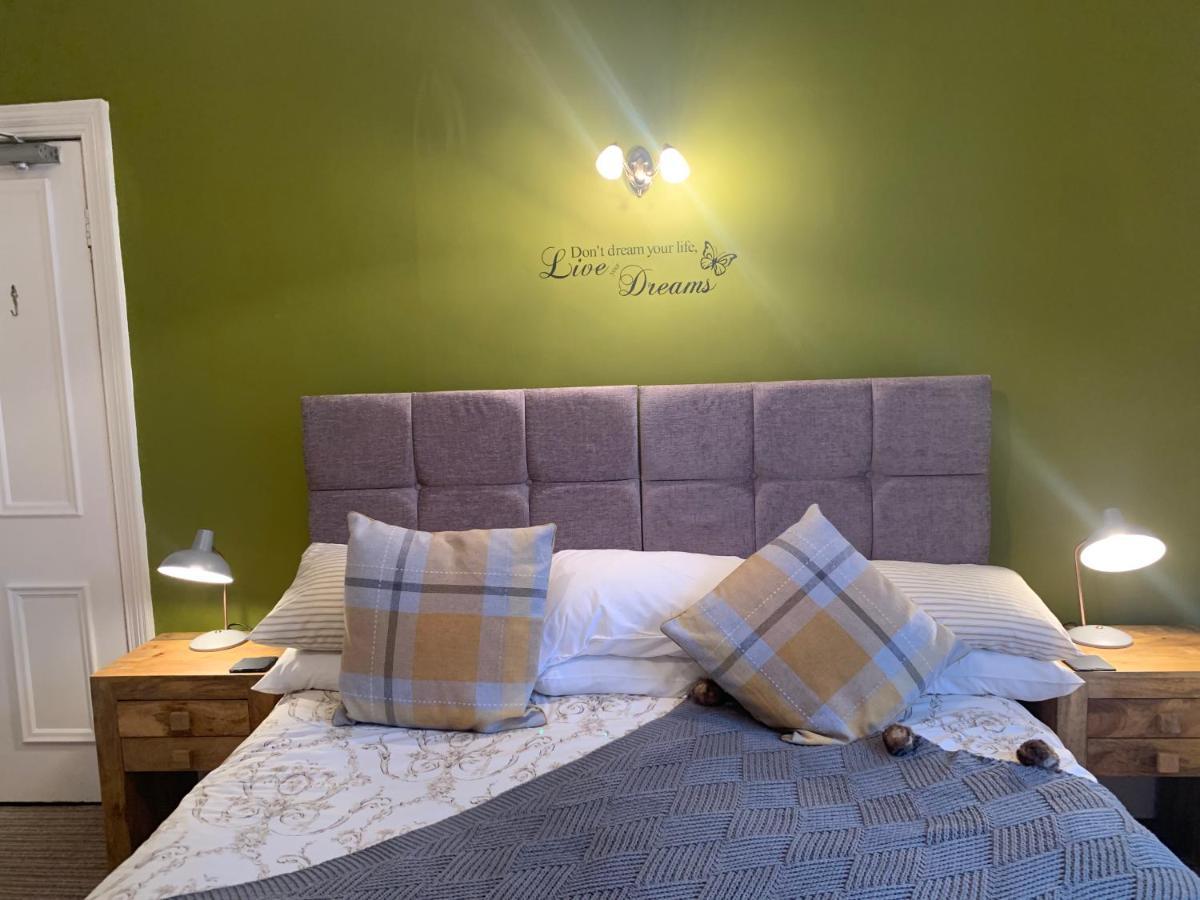 Wentworth Guesthouse 휫비 외부 사진