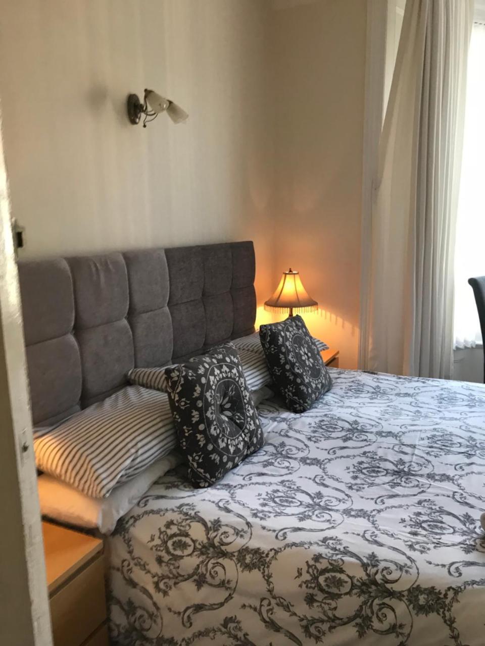 Wentworth Guesthouse 휫비 외부 사진
