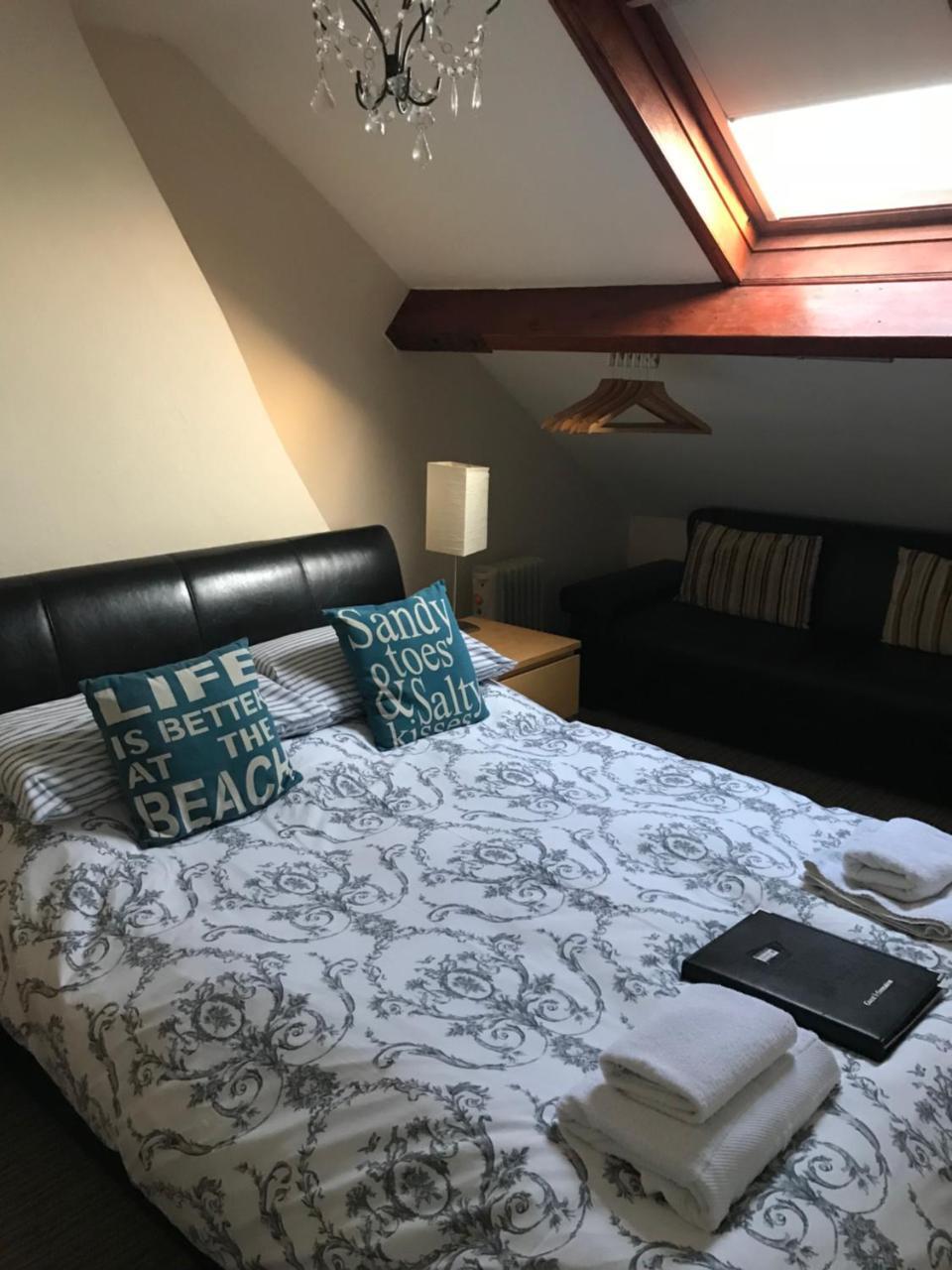Wentworth Guesthouse 휫비 외부 사진