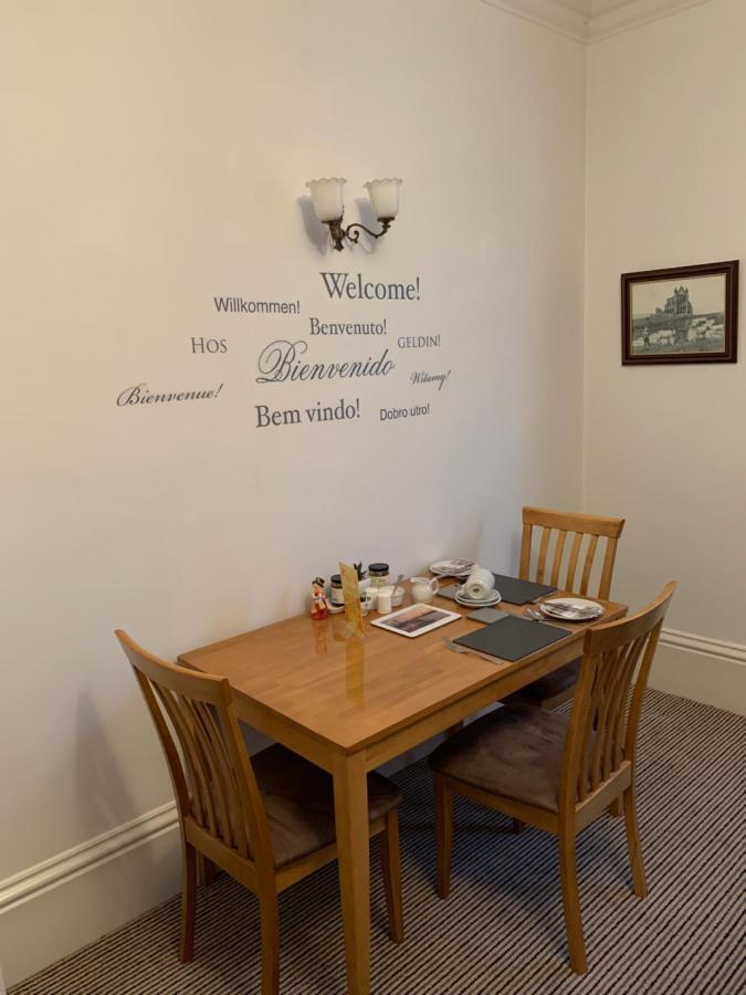 Wentworth Guesthouse 휫비 외부 사진